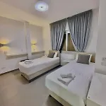Luxury Front Flat Kyma 3