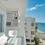 Luxury Front Flat Kyma 3