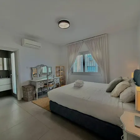 Daire Luxury Front Flat Kyma 3